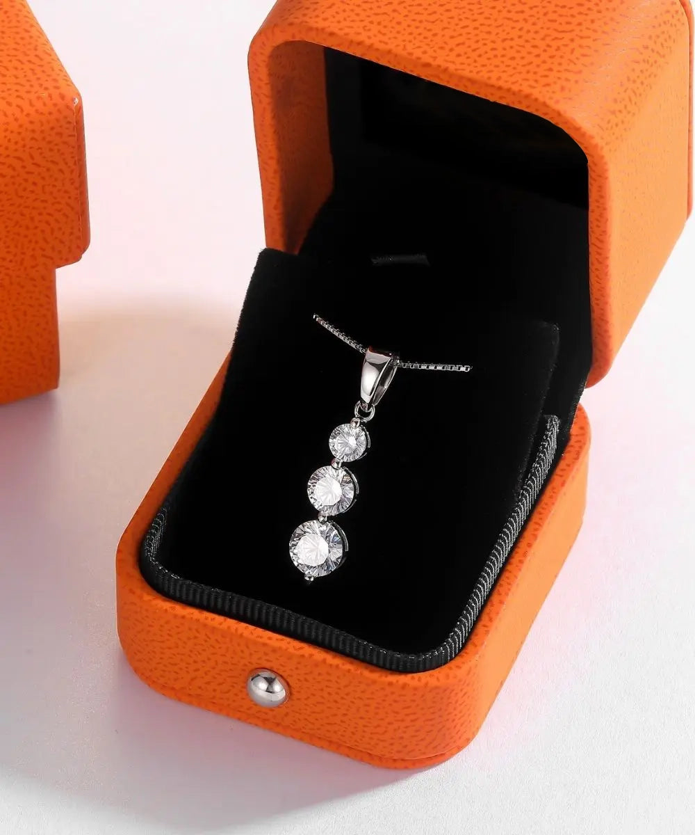 Trinity Necklace Bijoux™